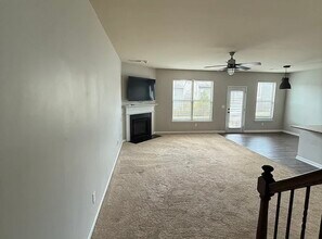 5881 San Gabriel Ln in Atlanta, GA - Building Photo - Building Photo