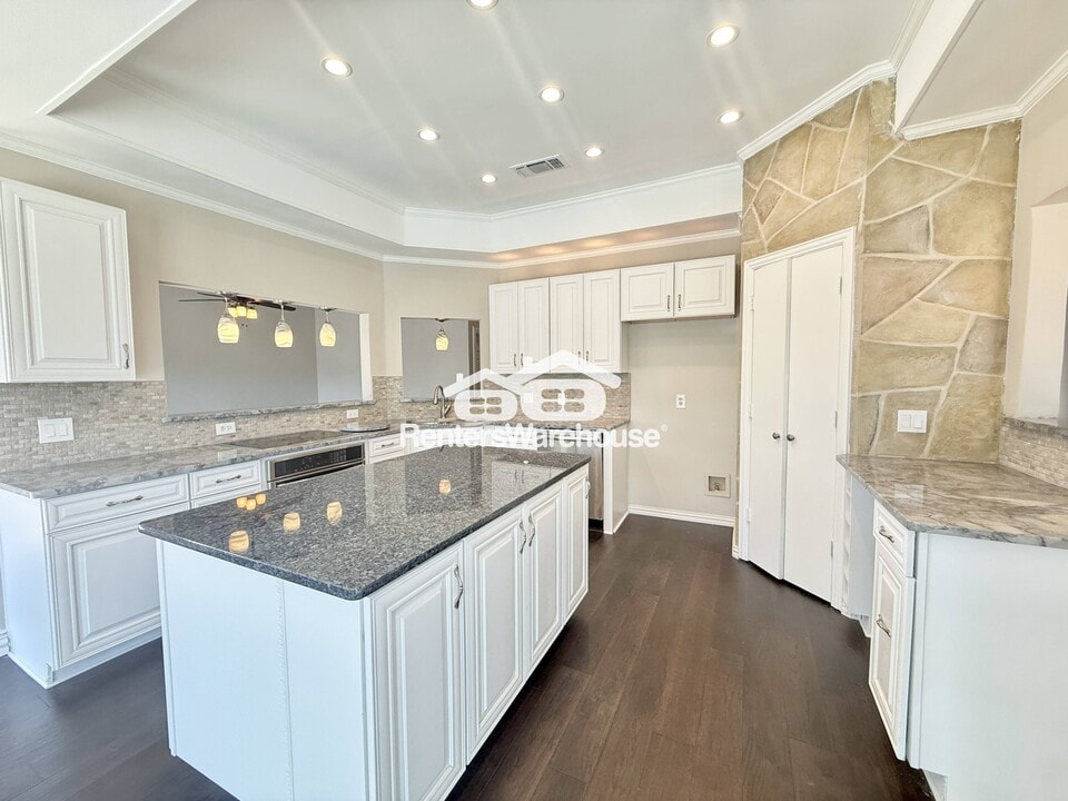 9120 Nob Hill Dr in North Richland Hills, TX - Building Photo
