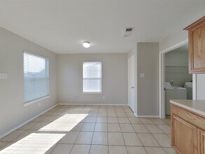 13007 Lark Point Ct in Houston, TX - Foto de edificio - Building Photo