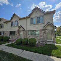 29391 Maurice Ct in Chesterfield, MI - Building Photo