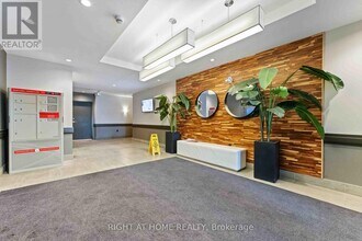120 Prestige Cir in Ottawa, ON - Building Photo - Building Photo