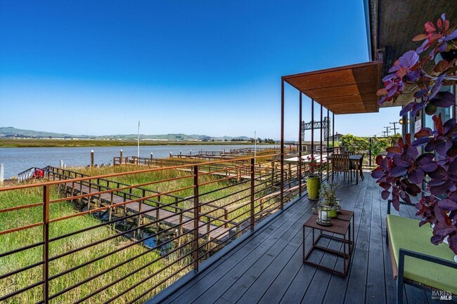 1364 Milton Rd in Napa, CA - Building Photo - Building Photo