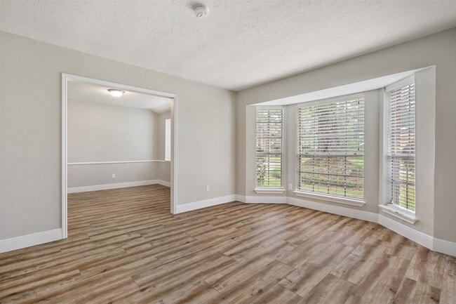 property at 25519 Many Oak Dr