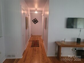 2838 Mayfair Ave in Charlotte, NC - Building Photo - Building Photo