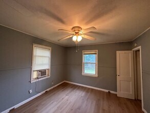 2634 Furlong Ave, Unit 2634 in St. Albans, WV - Foto de edificio - Building Photo