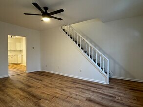 16 Sycamore St in Etna, PA - Building Photo - Building Photo