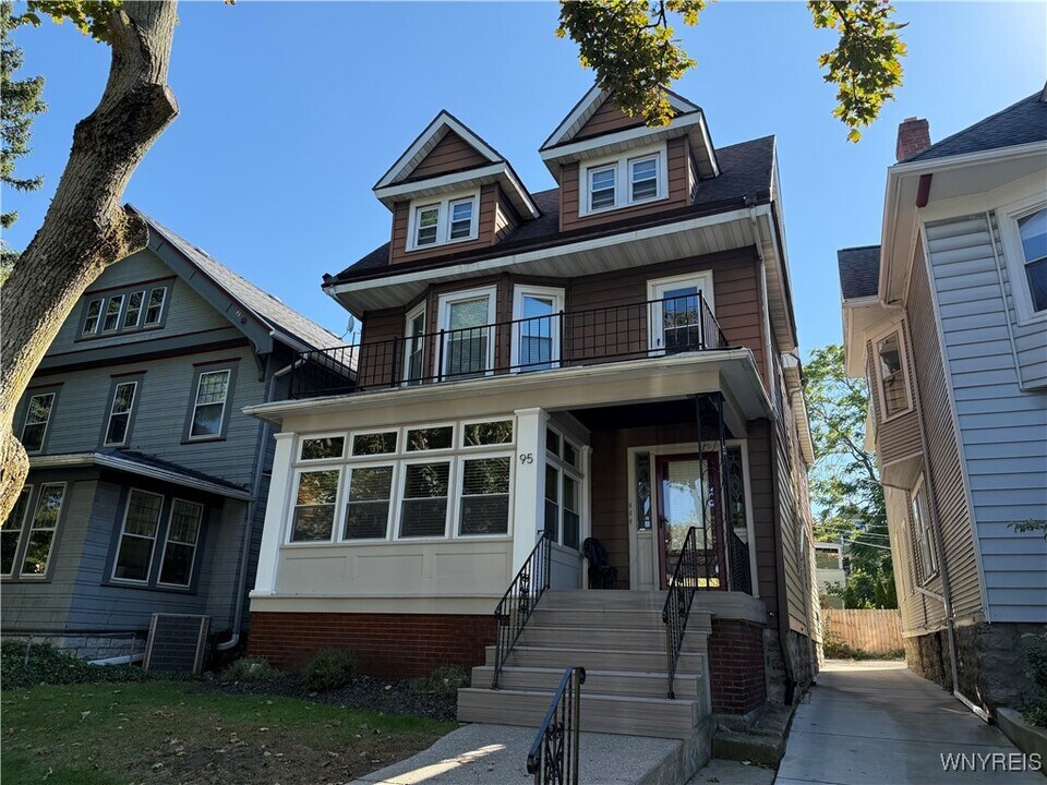 95 Inwood Pl in Buffalo, NY - Building Photo