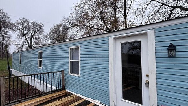 1900 Harper Dr in Atchison, KS - Building Photo - Building Photo