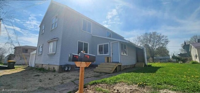 property at 111 E Elizabeth St