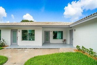 245 SW 6th St in Boca Raton, FL - Building Photo - Building Photo