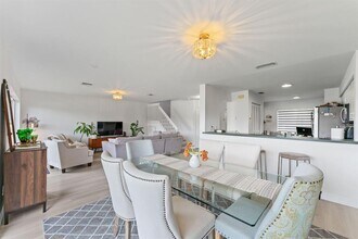 11045 SW 16th Manor in Davie, FL - Building Photo - Building Photo