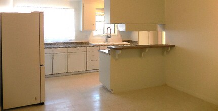143 Kit Carson Way in Vallejo, CA - Building Photo - Building Photo