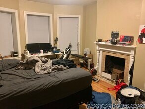 17 Highgate St in Boston, MA - Foto de edificio - Building Photo