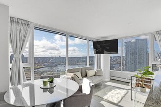688 Abbott St in Vancouver, BC - Building Photo - Building Photo