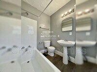 717 E Mulberry St photo'