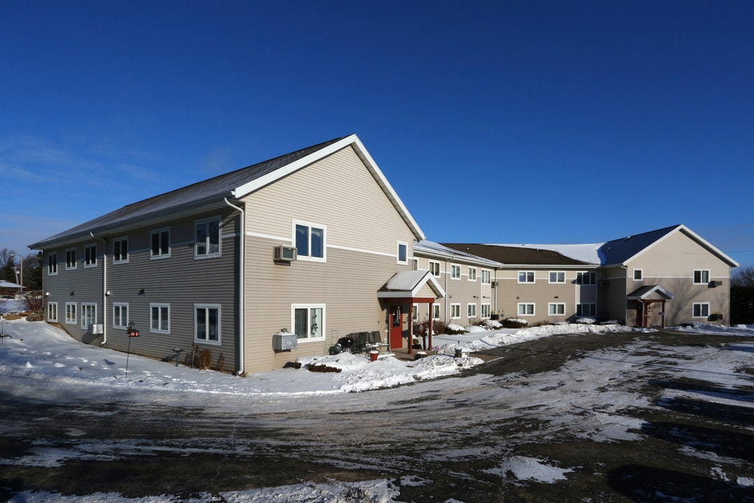 Oregon Apartments in Oregon, WI - Foto de edificio