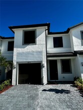 18972 SW 344th Ter in Florida City, FL - Building Photo - Building Photo