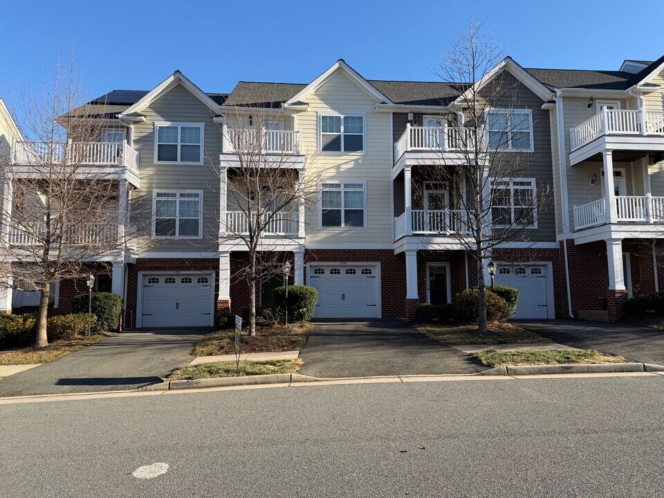 2287 Whittington Dr in Charlottesville, VA - Building Photo