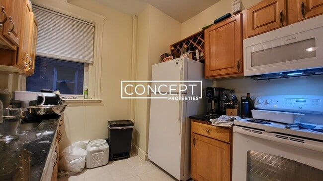 100 Queensberry St in Boston, MA - Foto de edificio - Building Photo