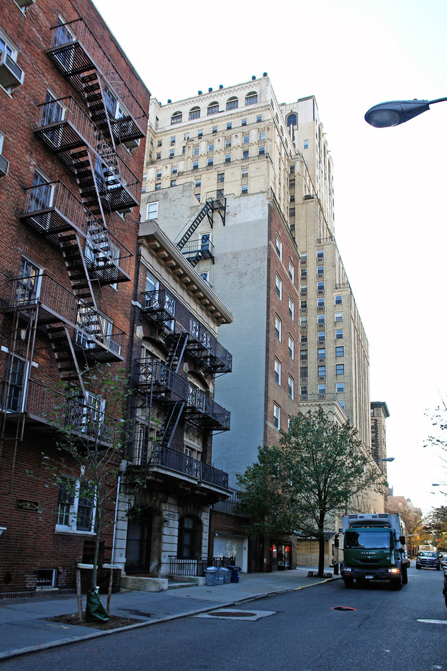 The St. George Tower in Brooklyn, NY - Foto de edificio - Building Photo