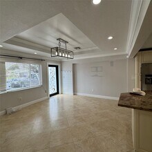 4261 SW 22nd St in Fort Lauderdale, FL - Building Photo - Building Photo