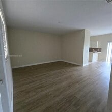 2665 NE 4th St in Homestead, FL - Building Photo - Building Photo