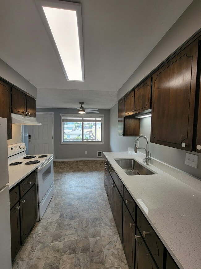 property at 180 SE 3rd St