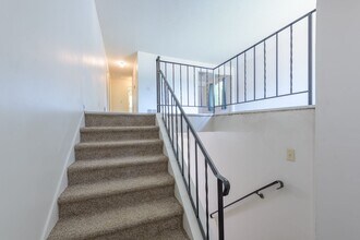 6124 73rd Ave N in Minneapolis, MN - Building Photo - Building Photo