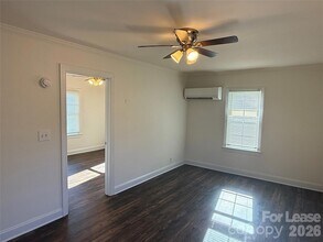 2203 Highland St in Charlotte, NC - Building Photo - Building Photo