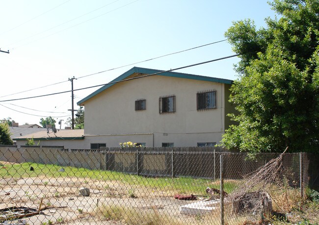 1560 N 11th Ave in Ontario, CA - Building Photo - Building Photo