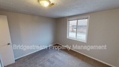 852 Randler Ave in Vandalia, OH - Building Photo - Building Photo