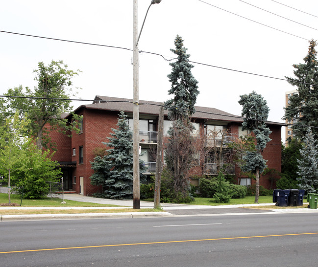 222 Wilson Ave in Toronto, ON - Building Photo - Primary Photo