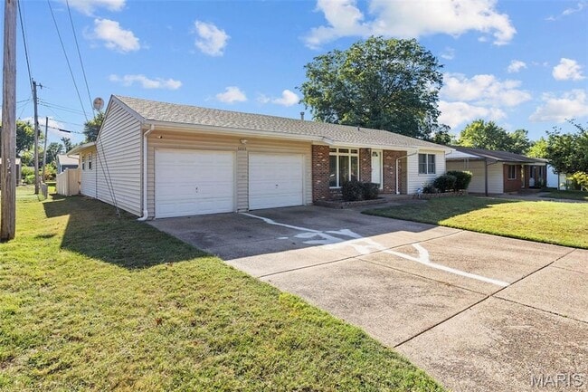 3205 Fleet Ln in St. Charles, MO - Building Photo - Building Photo