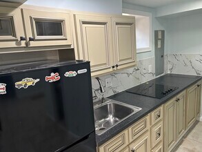 5313 Flanders Ave in Kensington, MD - Building Photo - Building Photo