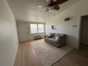 600 N 2450 E in Saint George, UT - Foto de edificio - Building Photo