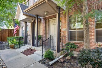 2028 N Haskell Ave. in Dallas, TX - Building Photo - Building Photo