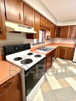 1124 4th Ave in Beaver Falls, PA - Building Photo