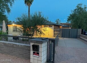 1720 N Whittier Dr in Phoenix, AZ - Building Photo - Building Photo