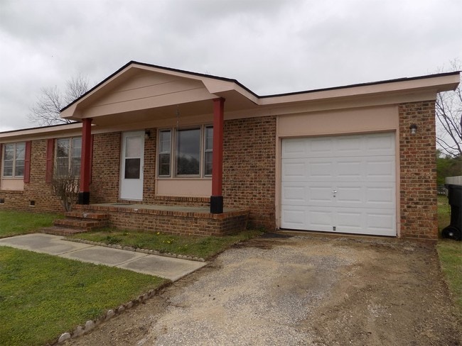 6510 Cissna Dr in Fayetteville, NC - Building Photo - Building Photo