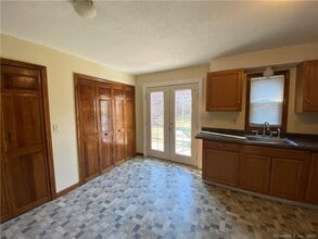 80 Pennsylvania Ave in New Britain, CT - Building Photo - Building Photo