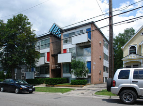 Canterbury Lodge Apartments in Ann Arbor, MI - Building Photo - Building Photo