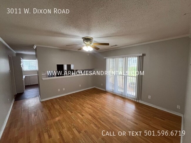 3011 W Dixon Rd in Little Rock, AR - Foto de edificio - Building Photo