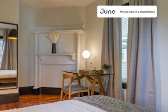Room in Shared 5 bed/2 bath home in Boston, MA - Foto de edificio - Building Photo