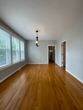 2416 N Springfield Ave in Chicago, IL - Building Photo - Building Photo