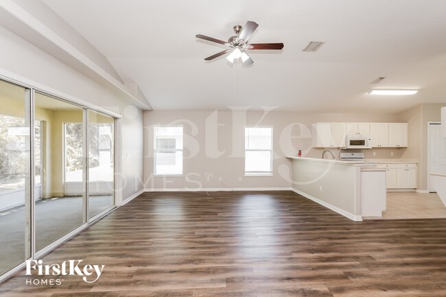 932 Tavernier Cir NE in Palm Bay, FL - Building Photo - Building Photo