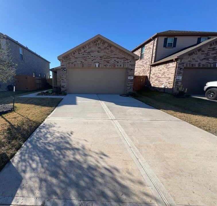 2829 Shimmer Edge Dr in Katy, TX - Foto de edificio