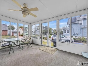 143 Safran Ave in Edison, NJ - Foto de edificio - Building Photo