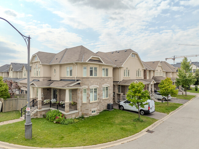 38 Merrickville Way in Brampton, ON - Building Photo - Building Photo