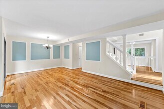 2224 Glencourse Ln in Reston, VA - Building Photo - Building Photo