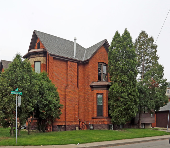 152 Wentworth St S in Hamilton, ON - Building Photo - Building Photo